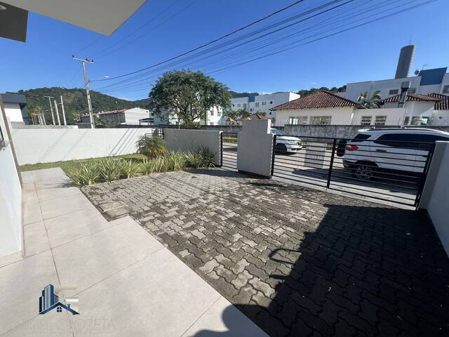 Casa para Venda em São José - 4