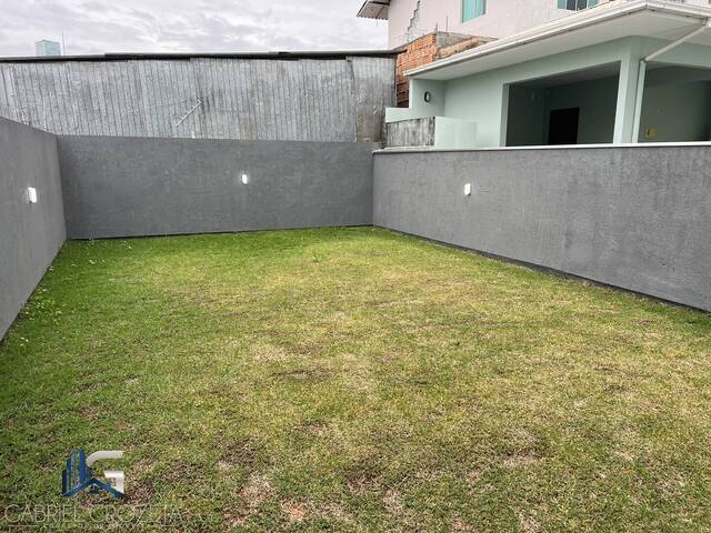 #297 - Sobrado para Venda em São José - SC - 2