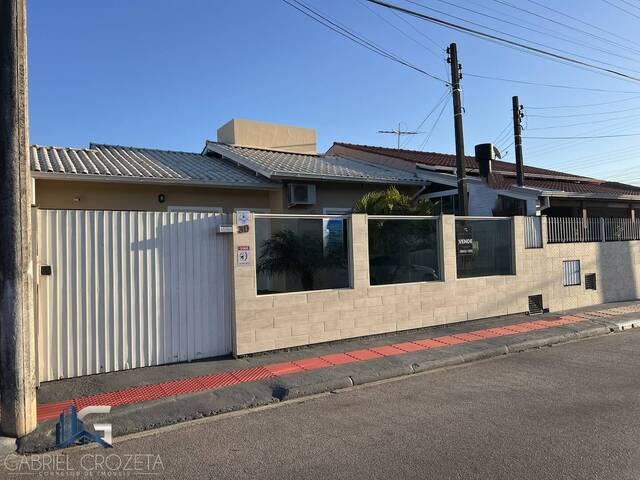 #300 - Casa para Venda em São José - SC - 1