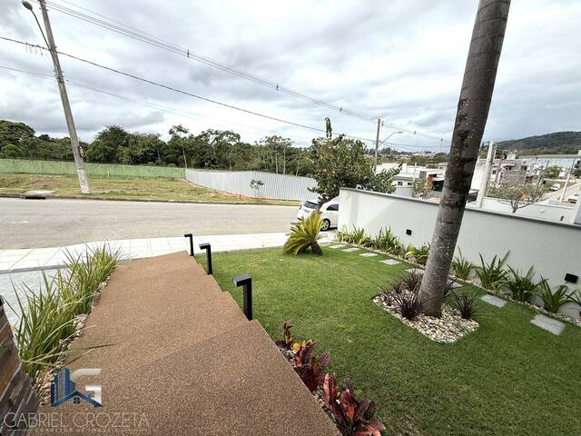 #302 - Casa para Venda em São José - SC - 3
