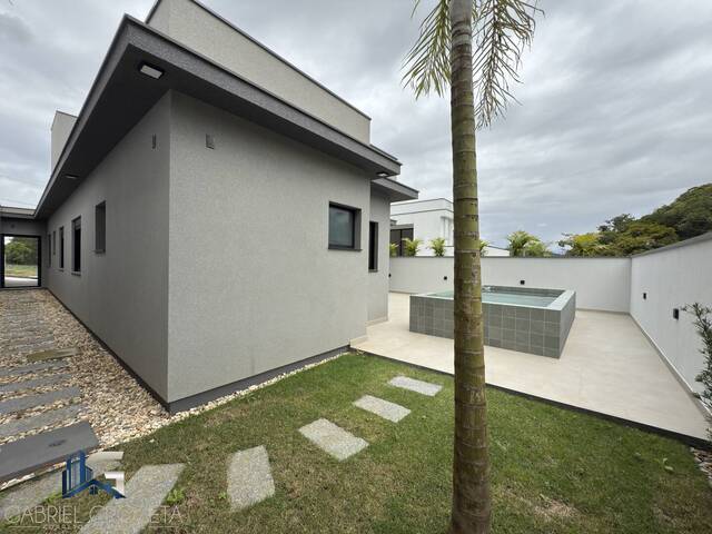 Casa para Venda em São José - 4