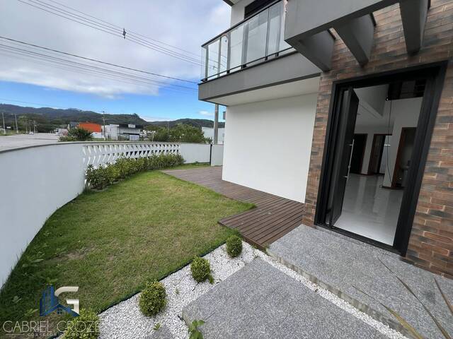 Sobrado para Venda em São José - 4