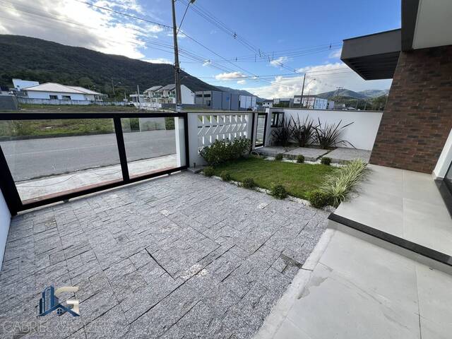 Sobrado para Venda em São José - 4