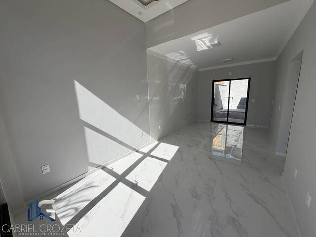 Casa para Venda em São José - 4