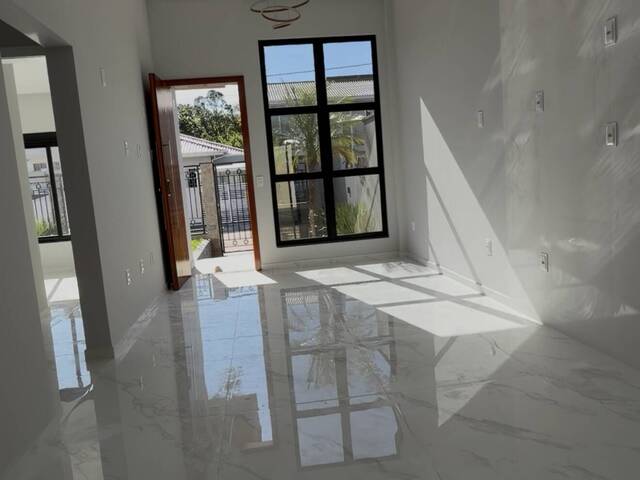 Casa para Venda em São José - 5