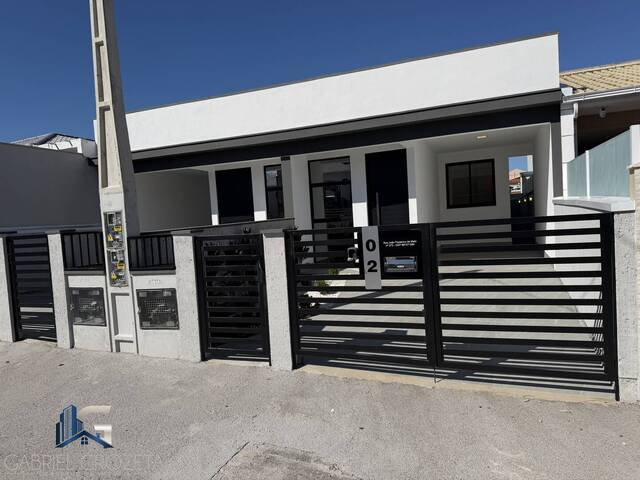 #362 - Casa para Venda em São José - SC - 2