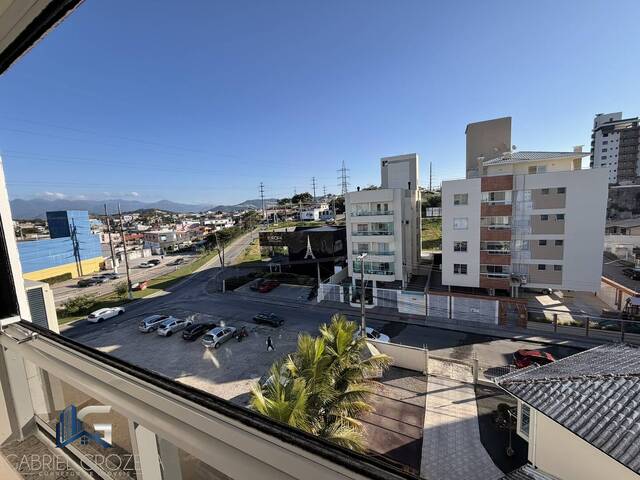 Apartamento para Venda em Palhoça - 4